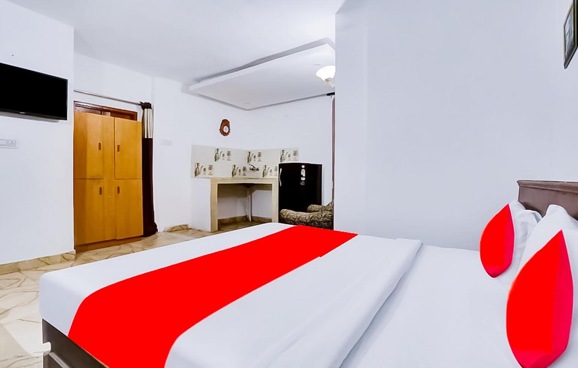 Hotel C-49 Hauz Khas Inn 3*