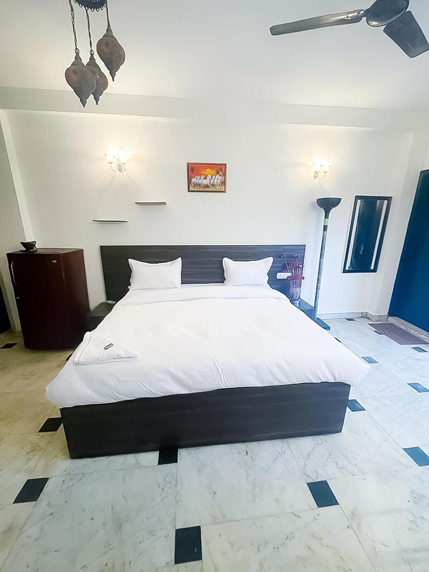 C-49 Hauz Khas Inn Hotel New Delhi