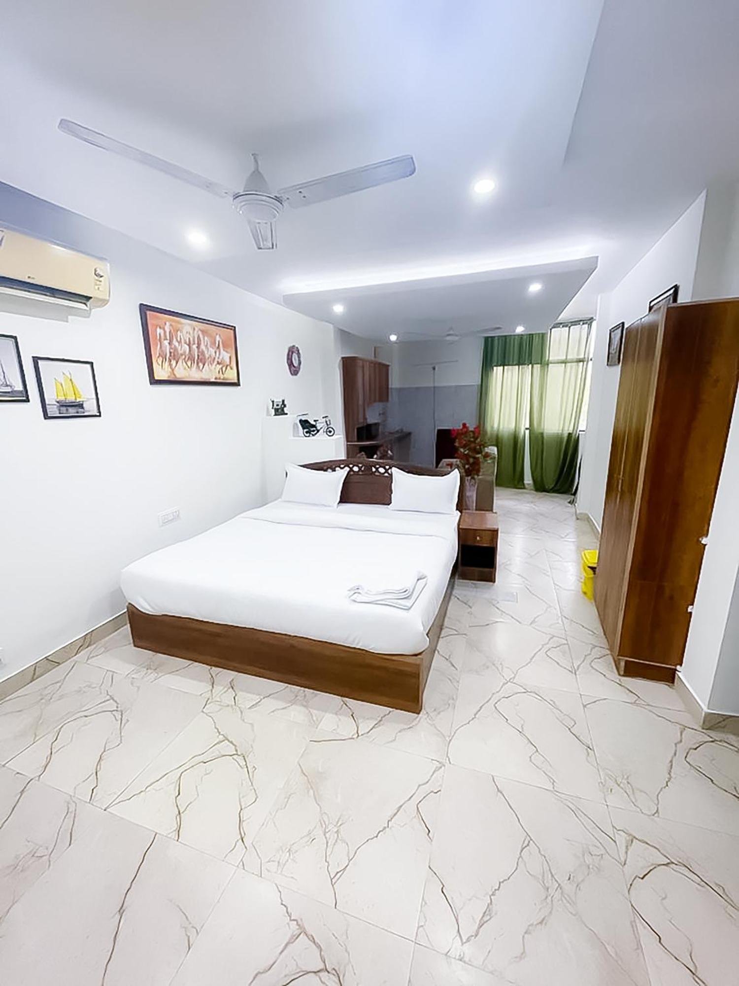 C-49 Hauz Khas Inn 3*
